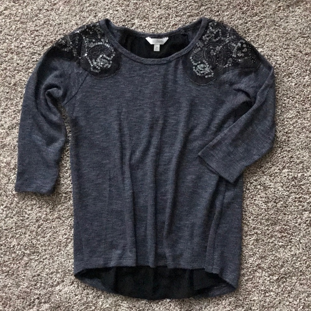 Sweater top. Size M.